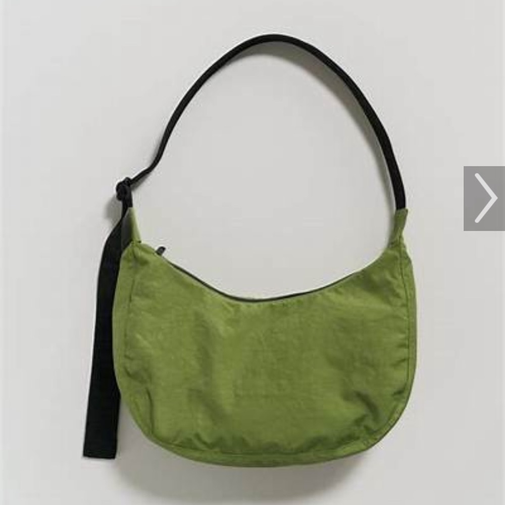 BAGGU medium crescent bag green apple